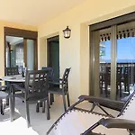 Uhc Acantilados Family Apartments