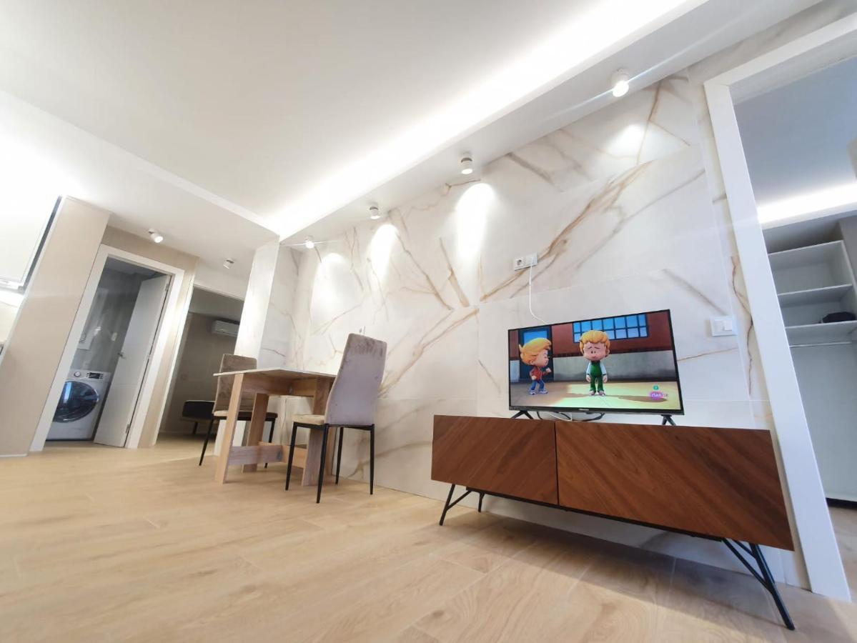 Apartamento ,apartamento Con Piscina Y Wifi *