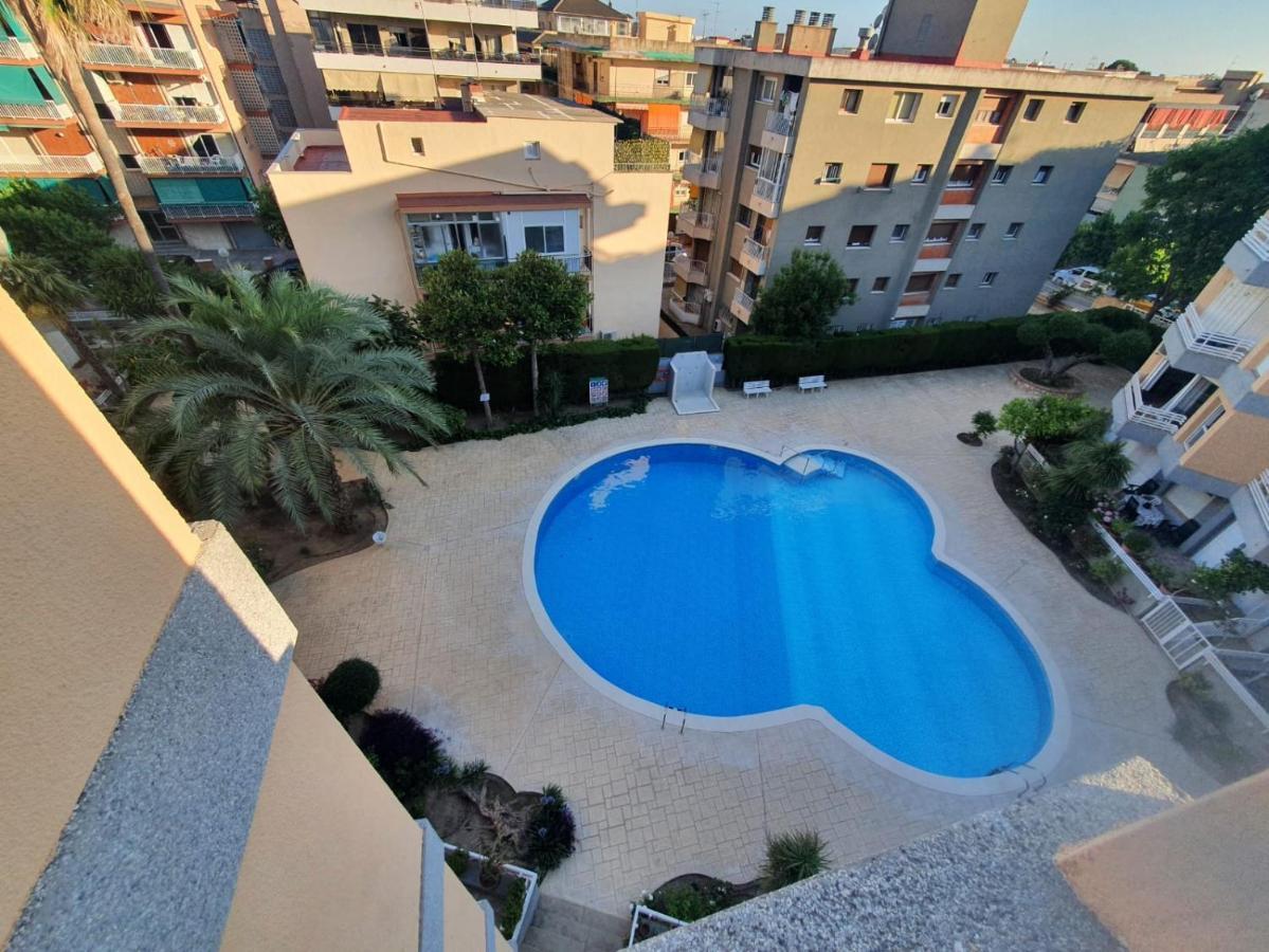 ,apartamento Con Piscina Y Wifi