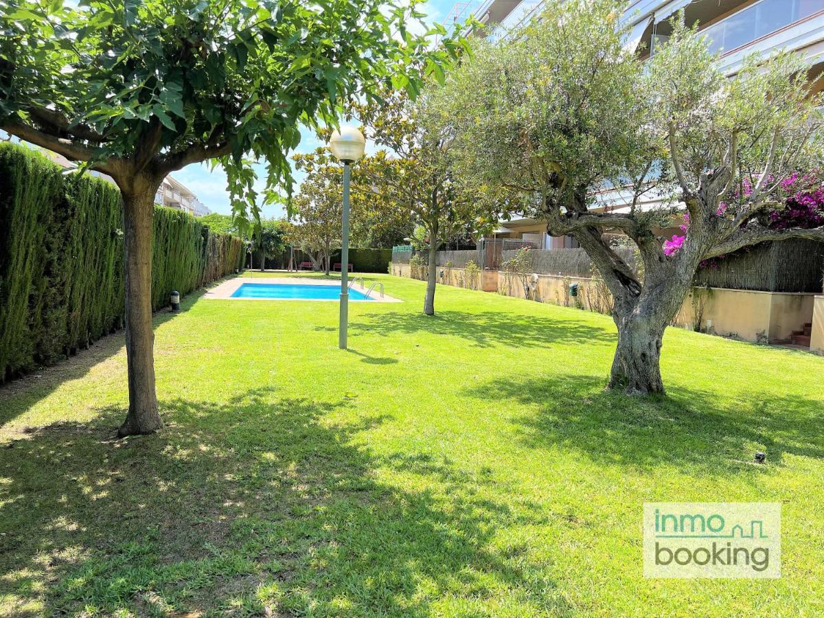 Family Confort, Climatizado, Piscina , Parking Y Wifi