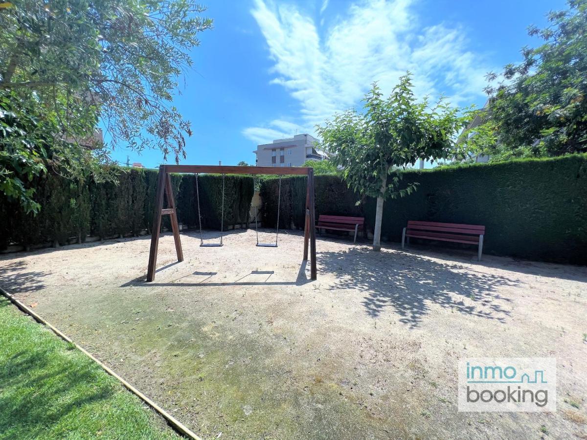 Family Confort, Climatizado, Piscina , Parking Y Wifi Apartamento Salou