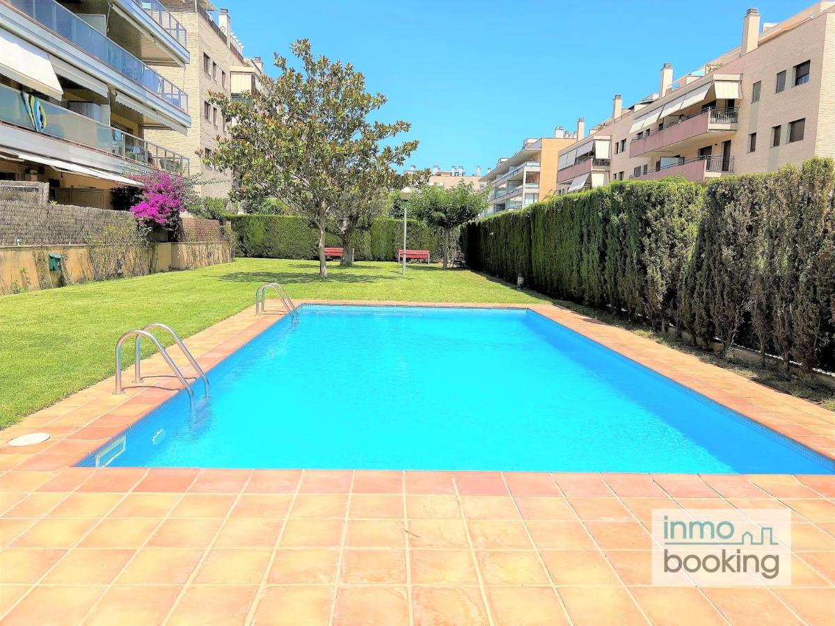 Family Confort, Climatizado, Piscina , Parking Y Wifi *