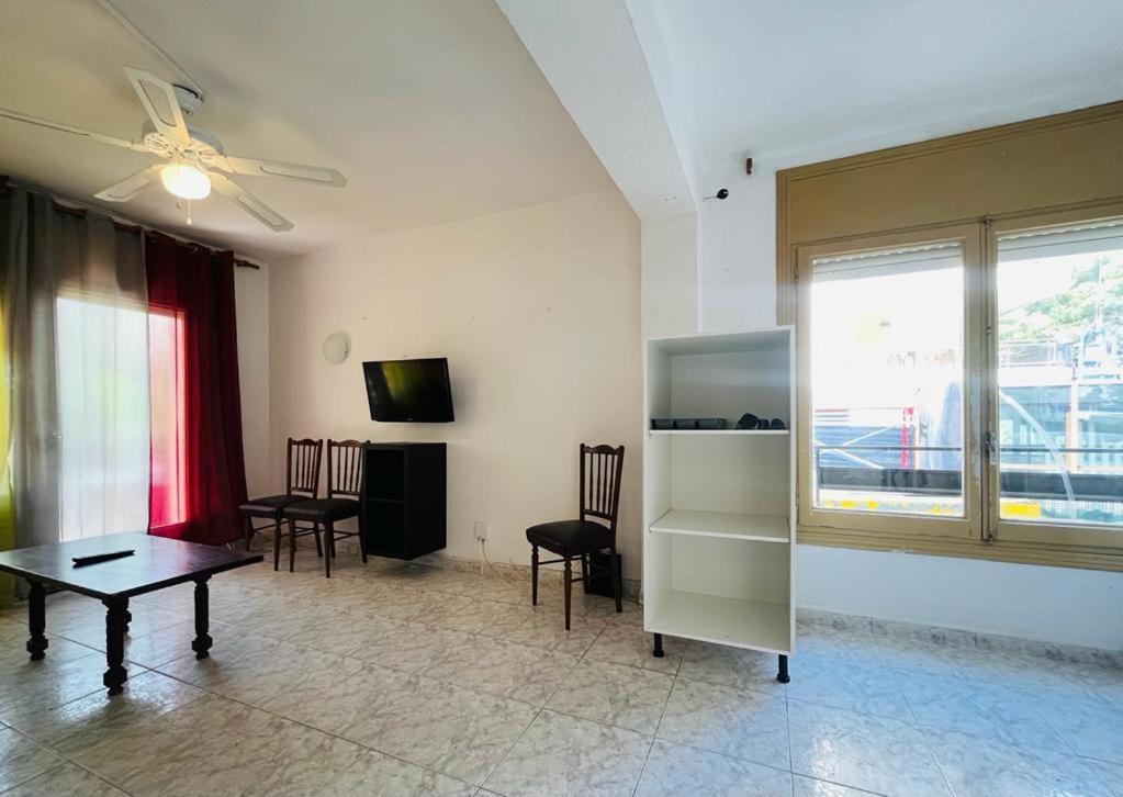 Apartamento Especial Para Grupos De Jovenes,pleno Centro Apartamento Salou