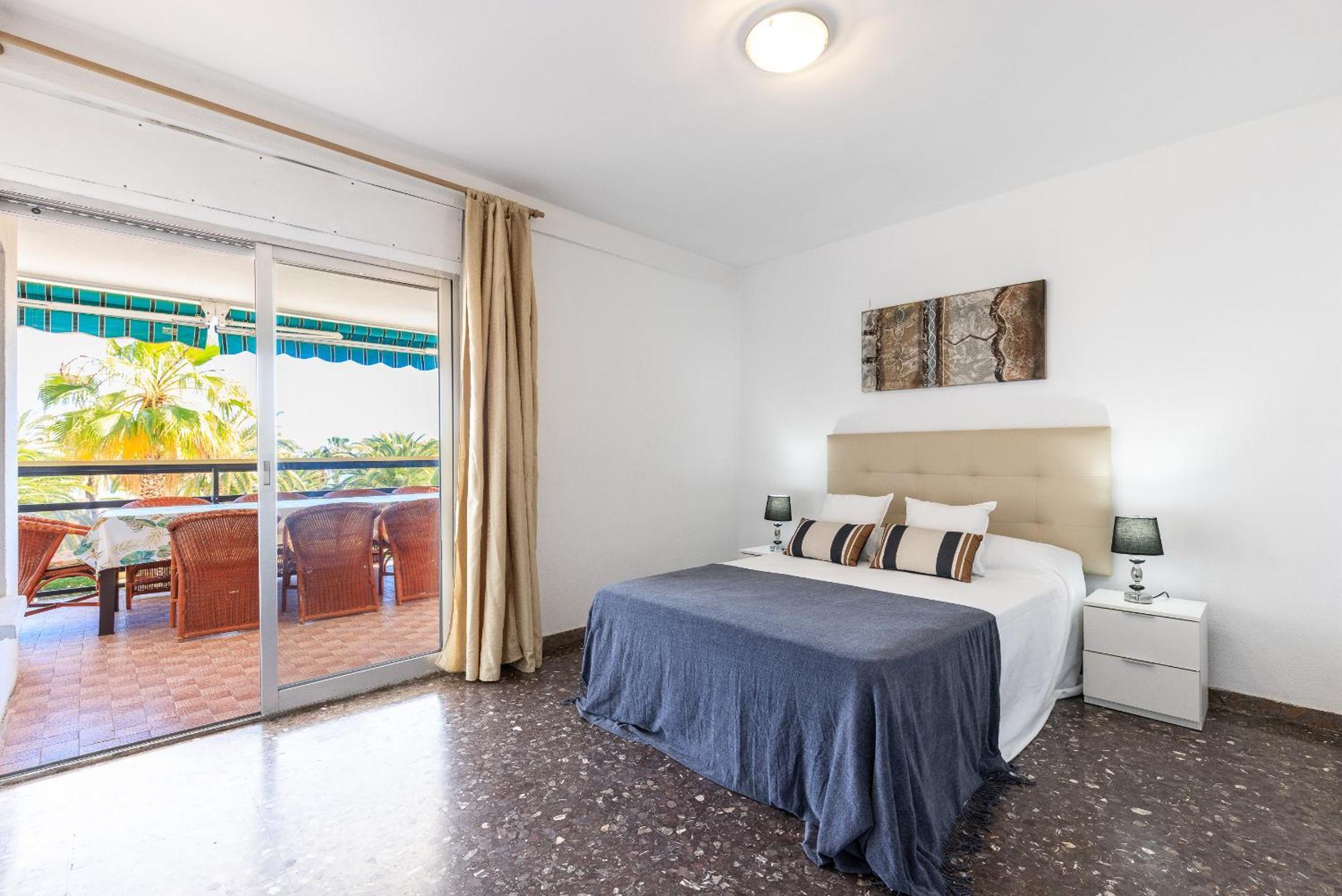 Anagabu Beach Planetcostadorada Apartamento *