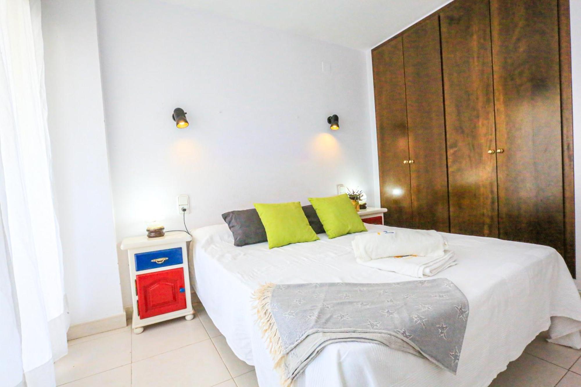 Barcino - Only Families Apartment
