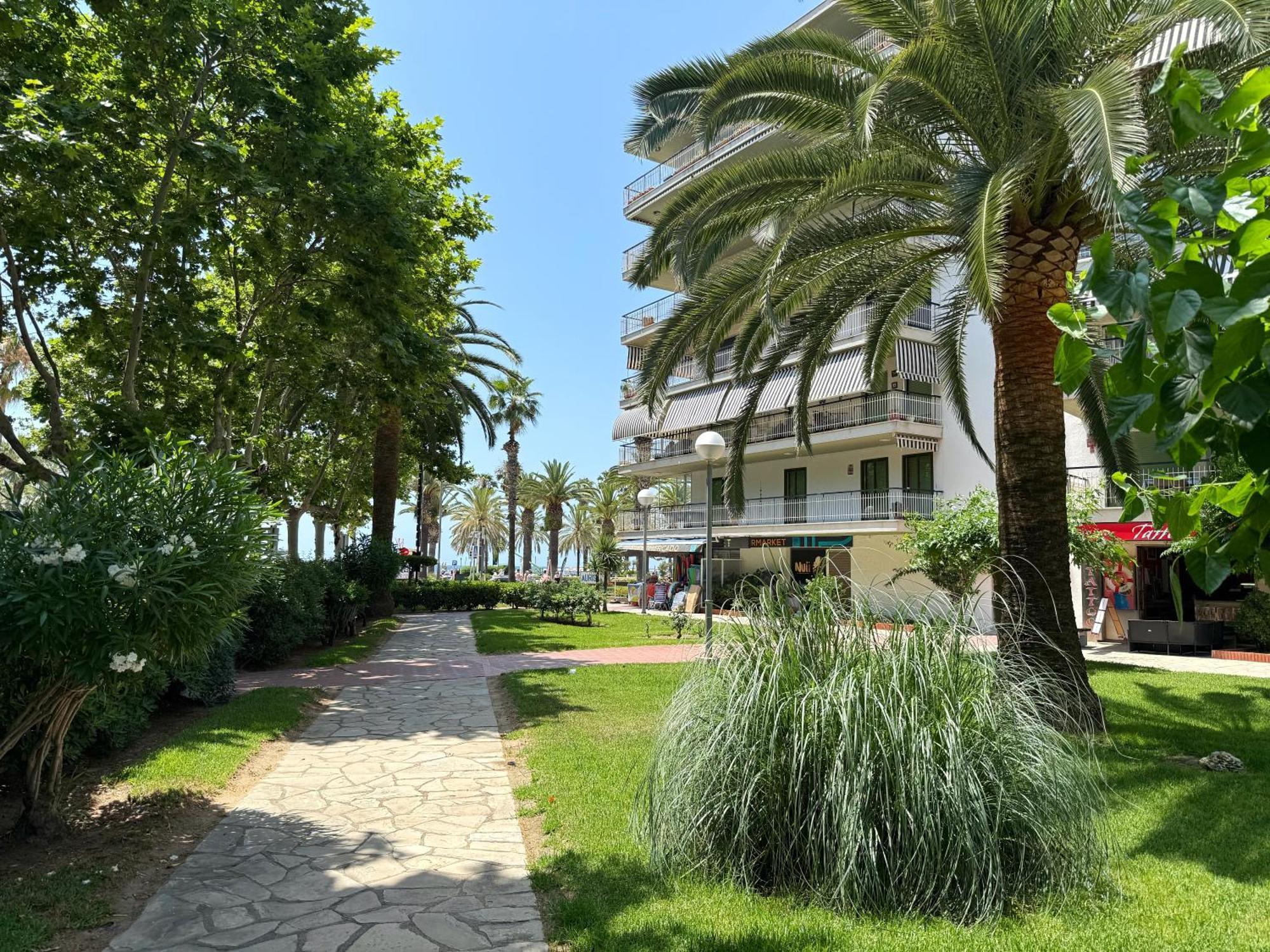 Domuum Holidays - Delfos Appartement *