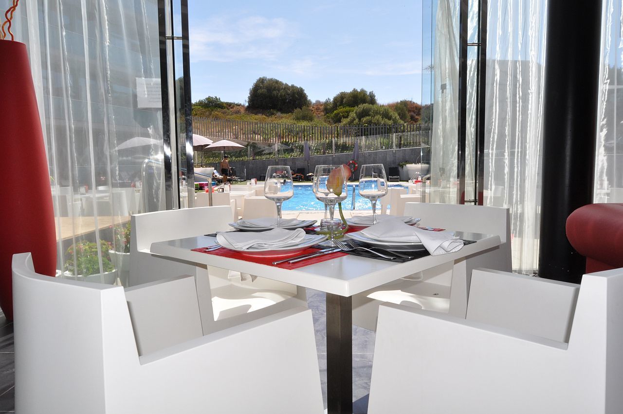 Four Elements 4*