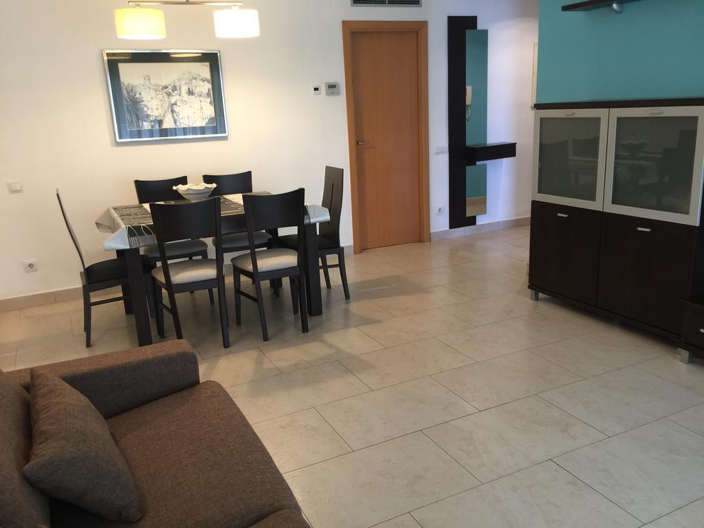 Saval Aqquaria Family Complex Apartment