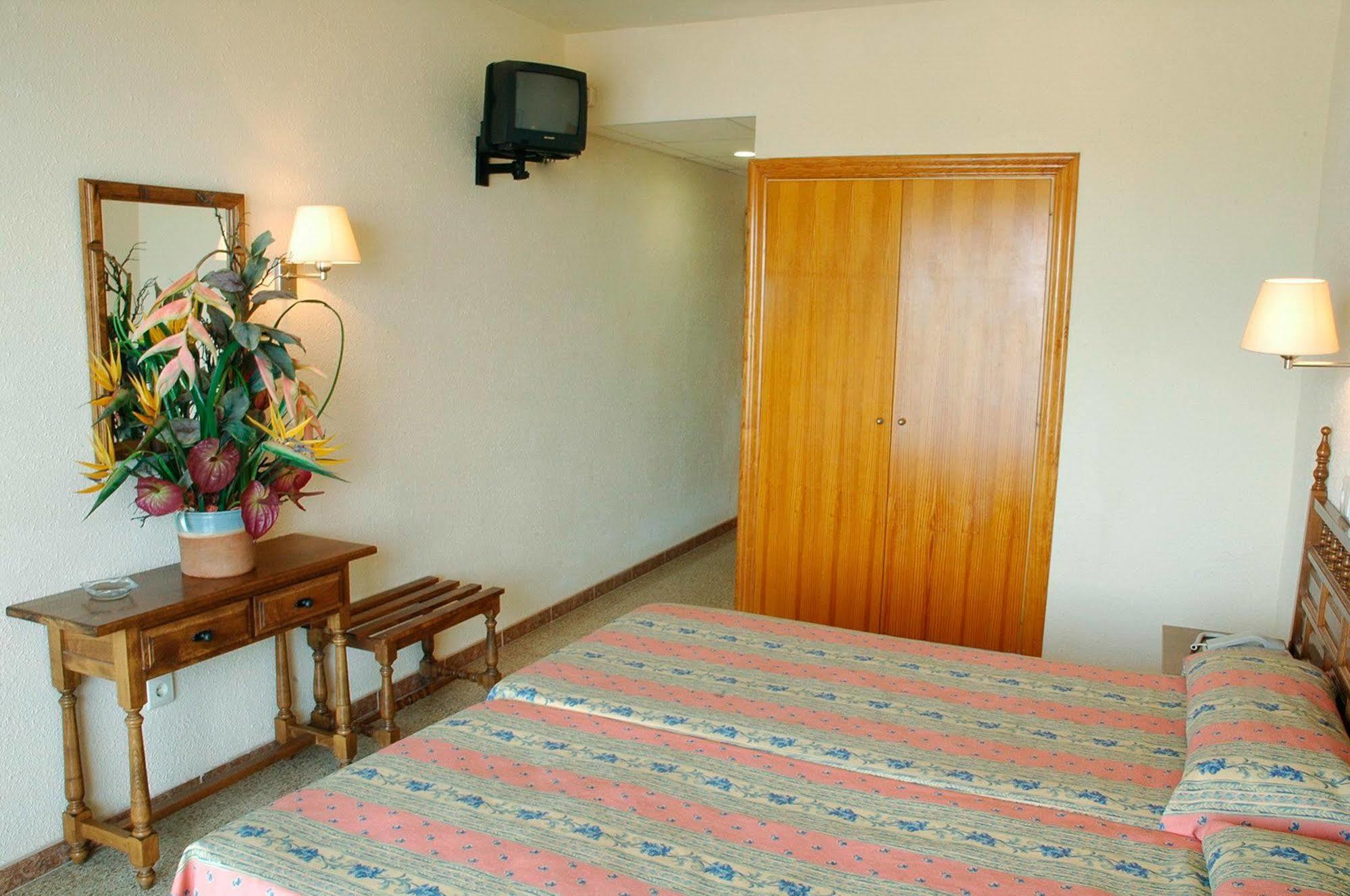 Htop Molinos Park #htopenjoy 3* Salou
