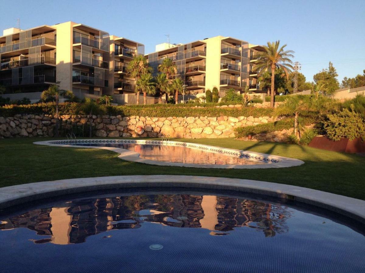 Paradise Village Apartment *