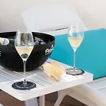 Villa Wine & Beach Design And Luxury In Cala Crancs