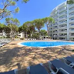 Rentalmar Blue Beach Apartments & Pool