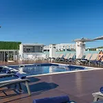 H10 Delfín - Adults Only