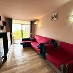 Apartsalou Lea