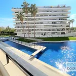 Montecarlo Salou, piscina y céntrico
