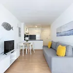 Uhc Novelty Apartments
