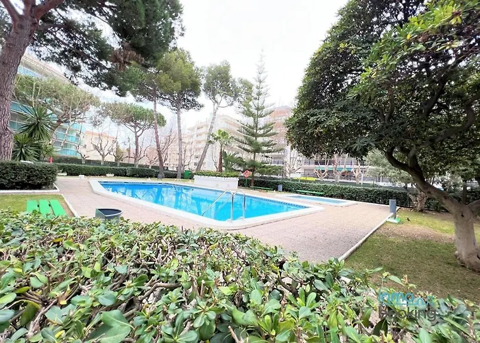 Sun Beach Gisamar