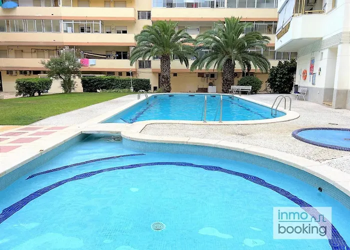 Indasol Apartments, climatizado y con piscina