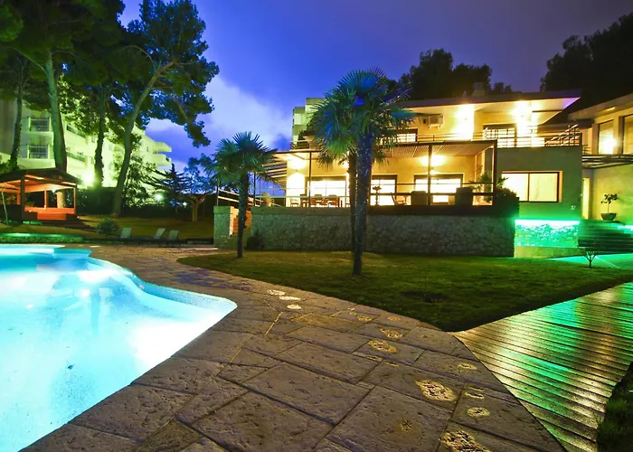 New Play Lake Villa