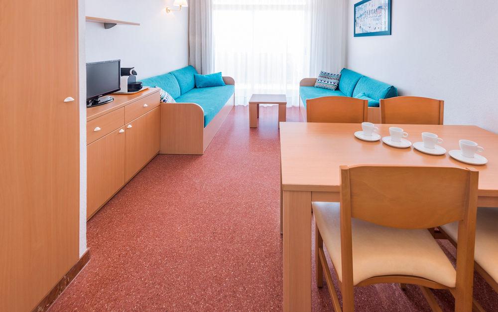 Cye Centre Apartahotel 3*