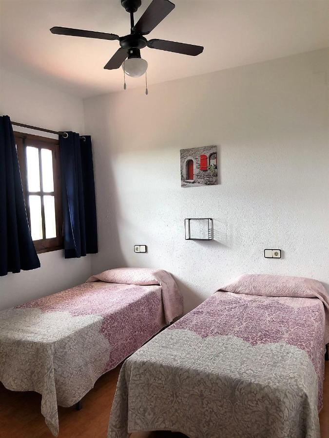 Villa Singular En Salou. Piscina Y Jardin Privados