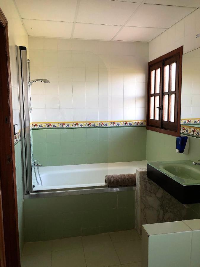 Villa Singular En Salou. Piscina Y Jardin Privados