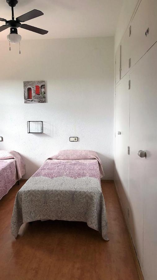 Singular En Salou. Piscina Y Jardin Privados Villa