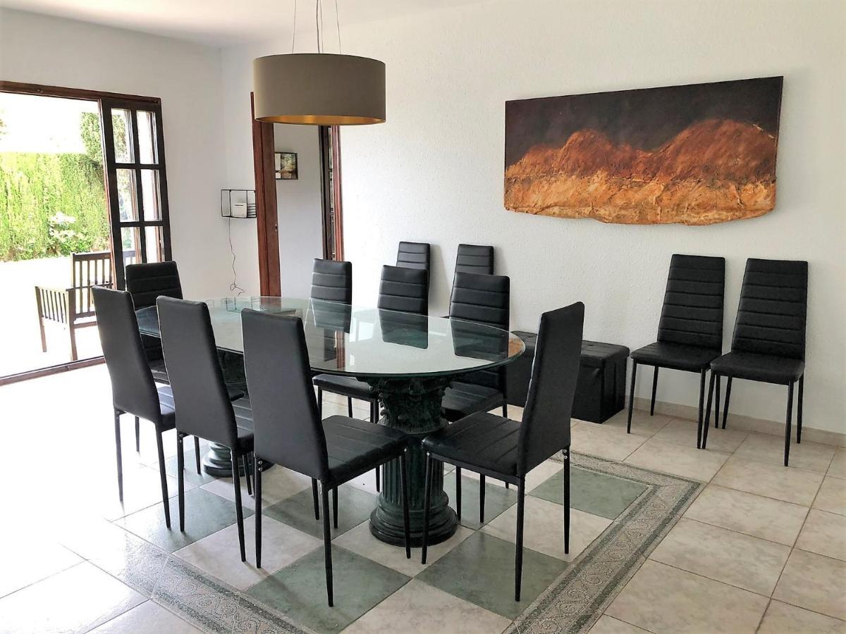 Villa Singular En Salou. Piscina Y Jardin Privados