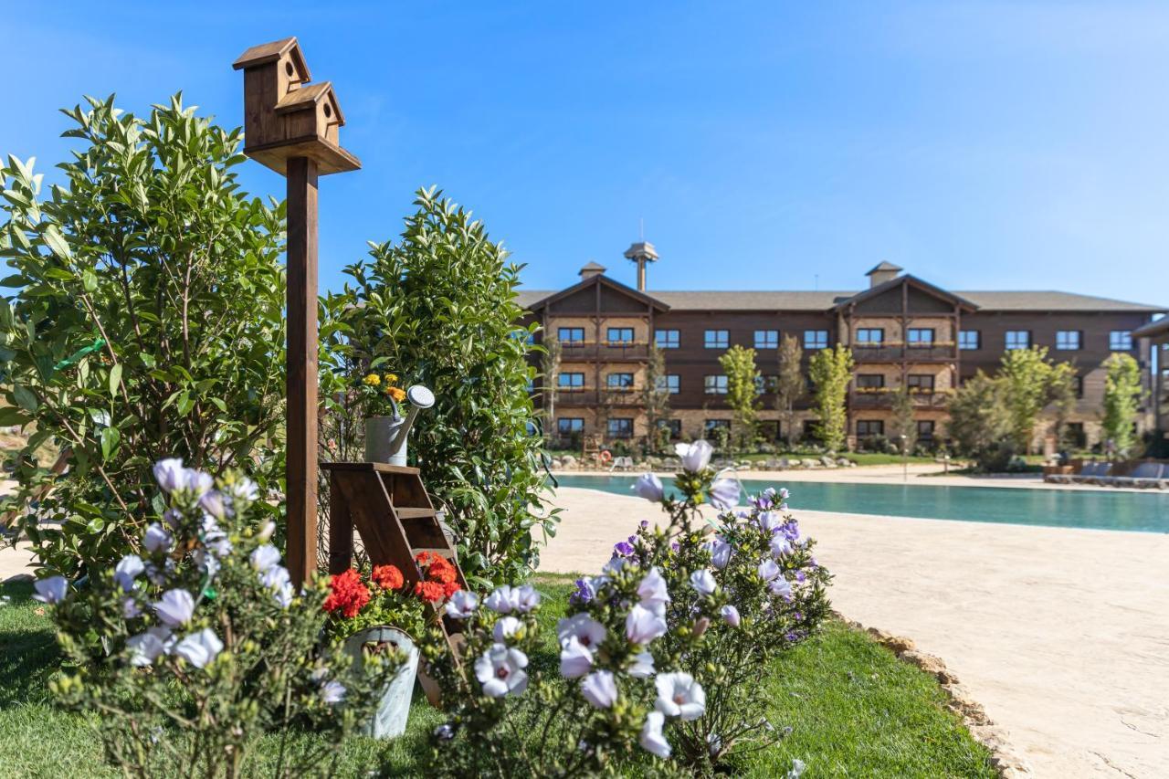 Hotel Portaventura Colorado Creek - Includes Unlimited Access To Portaventura Park & 1 Access To Ferrari Land Salou