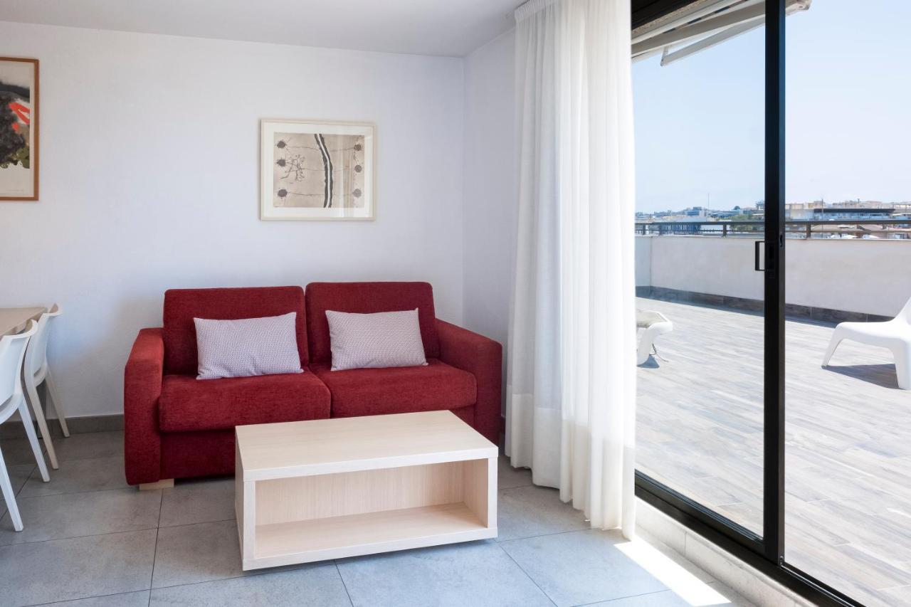 Cye Apartment