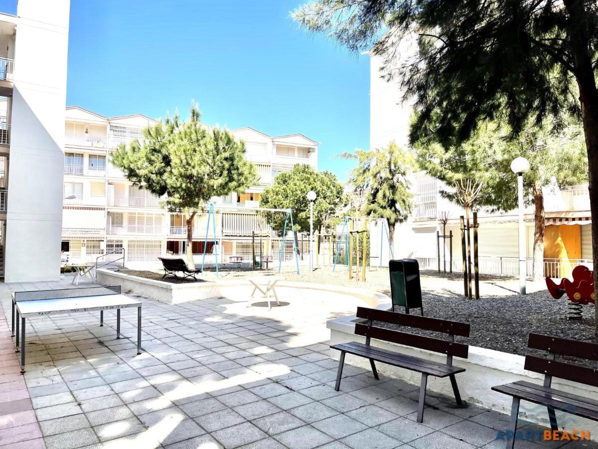 Apartbeach Sayonara 125 Climatizado Y Piscina * Salou