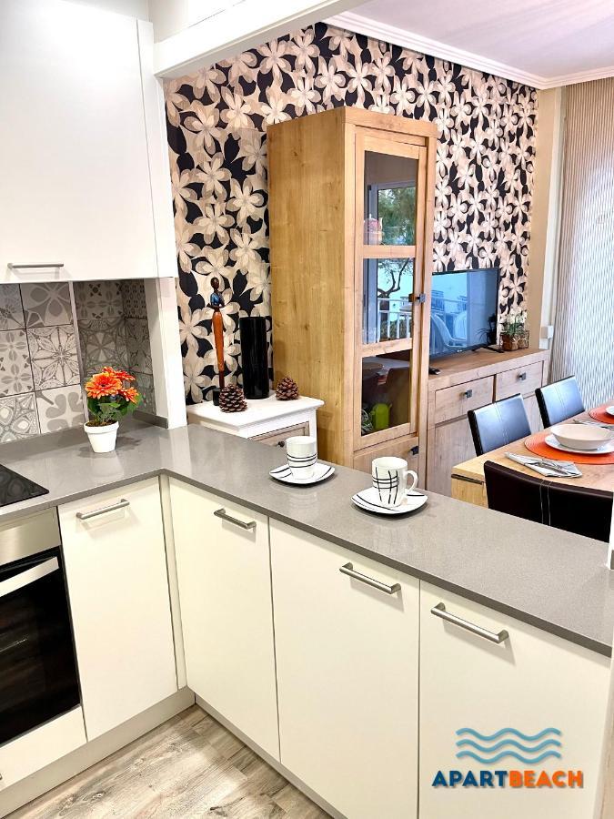 Apartbeach Sayonara 125 Climatizado Y Piscina * Salou