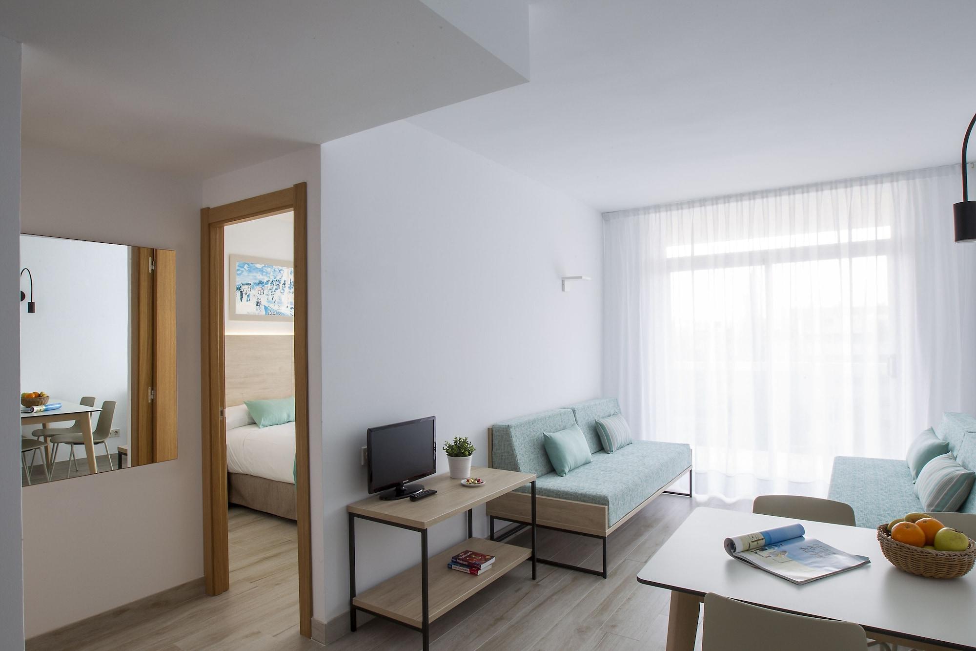 Apartahotel Cye Centre 3*