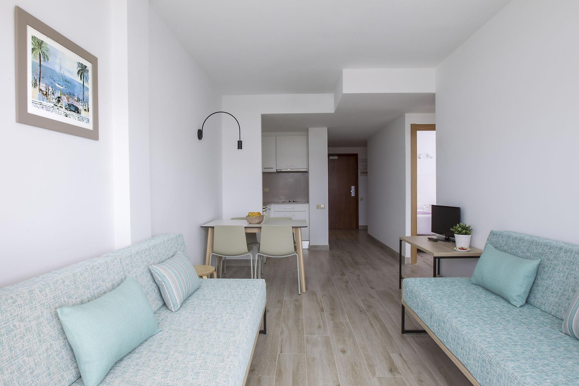 Cye Centre Apartahotel 3*