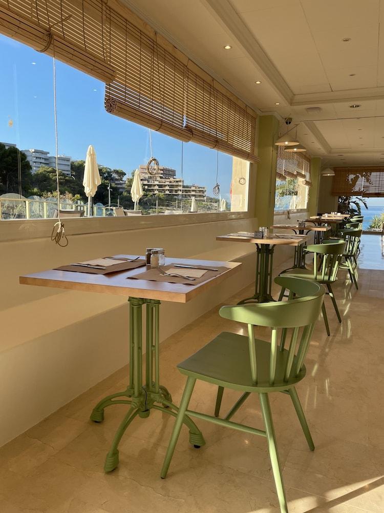 Cala Font Hotel 4*