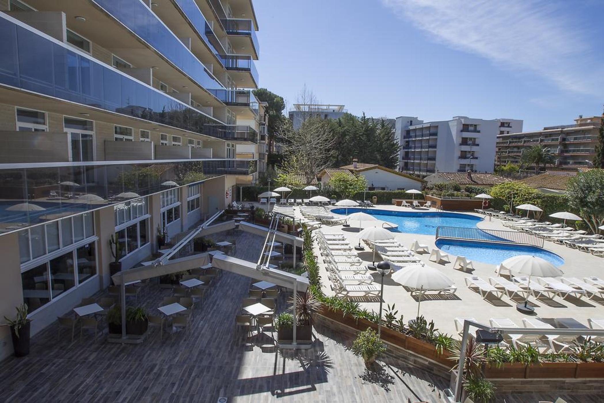Cye Centre 3*