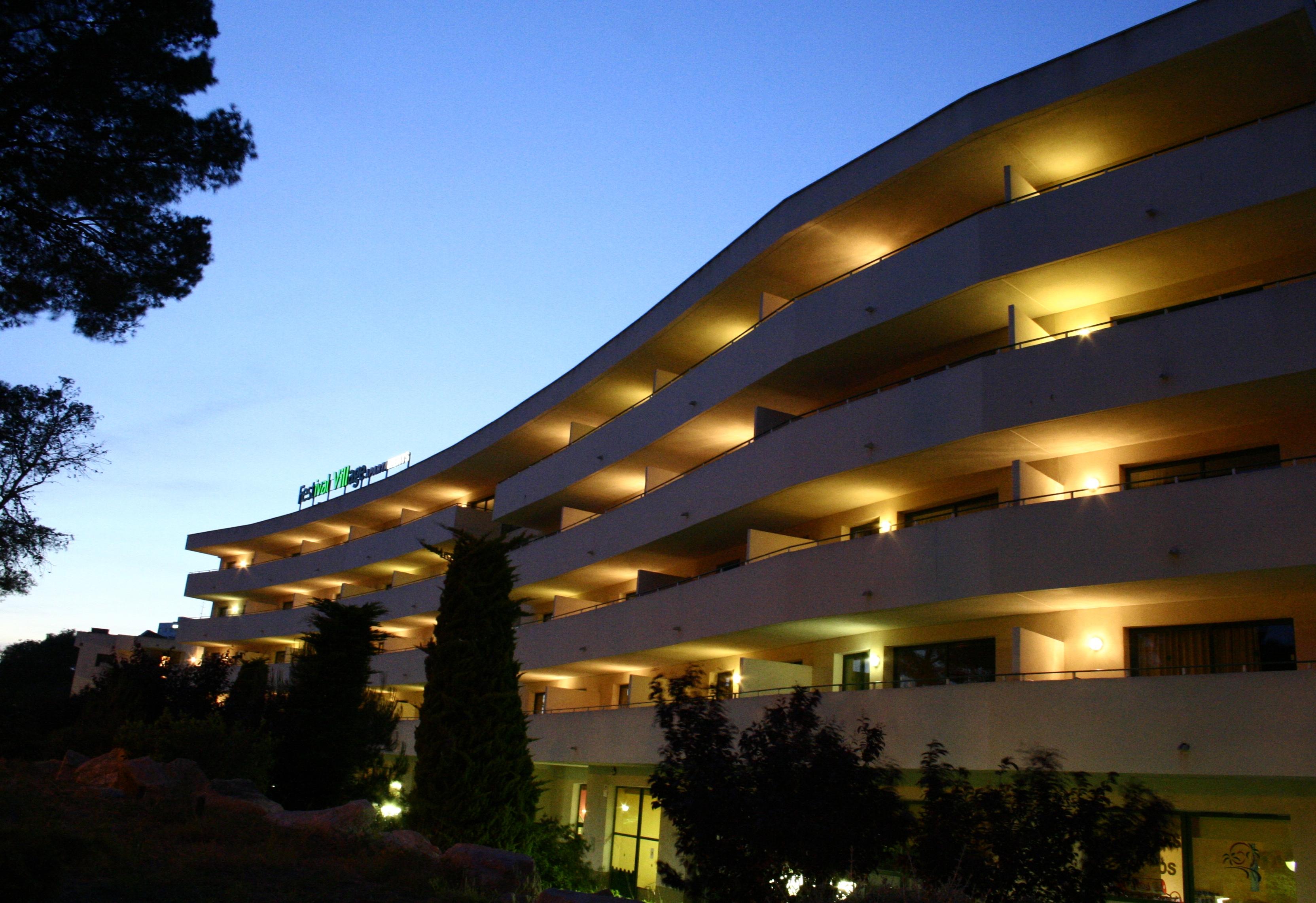 Hotel Festival Village 3*