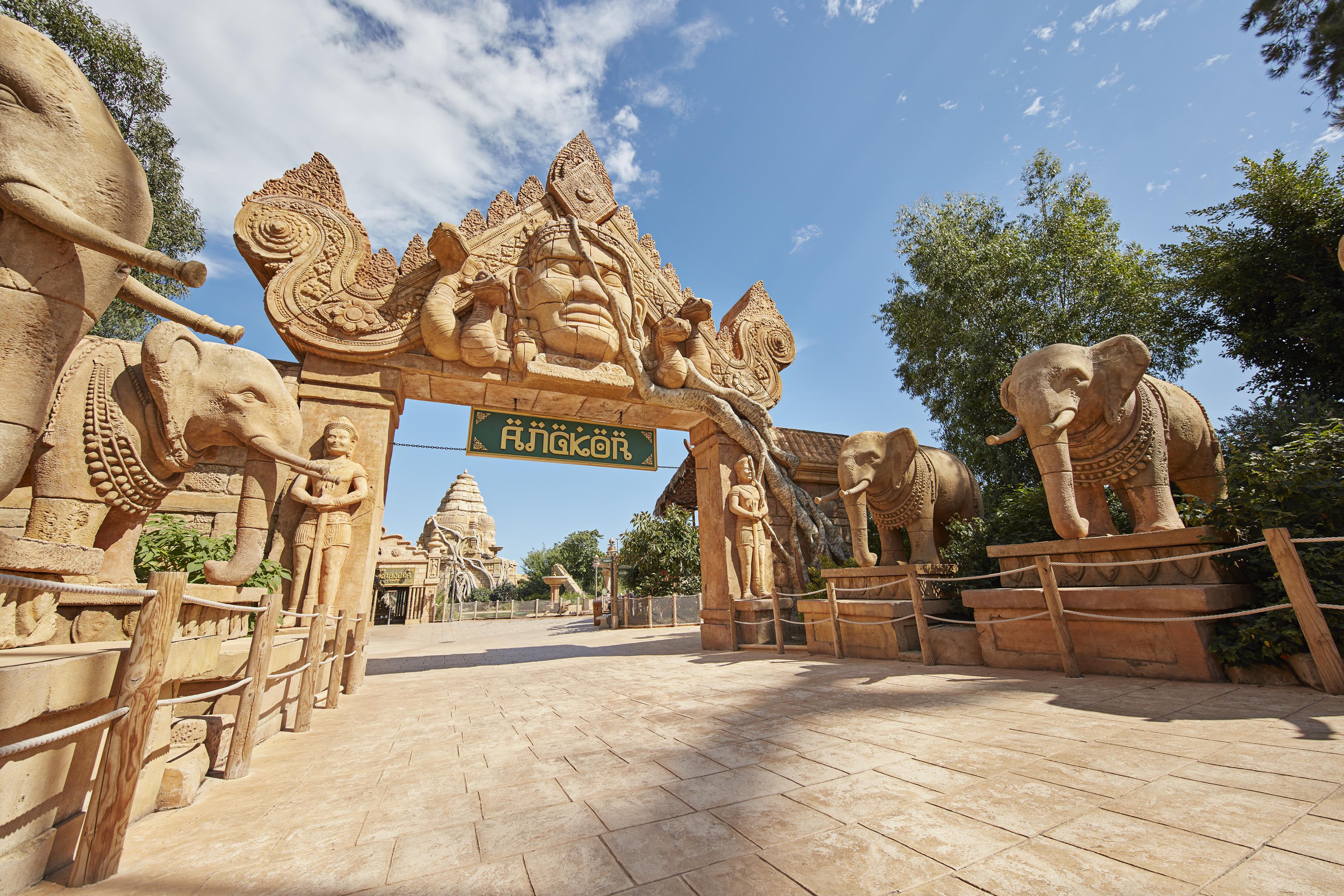 Portaventura Lucy's Mansion - Includes Unlimited Access & Express Wristband To Portaventura Park & Ferrari Land Salou