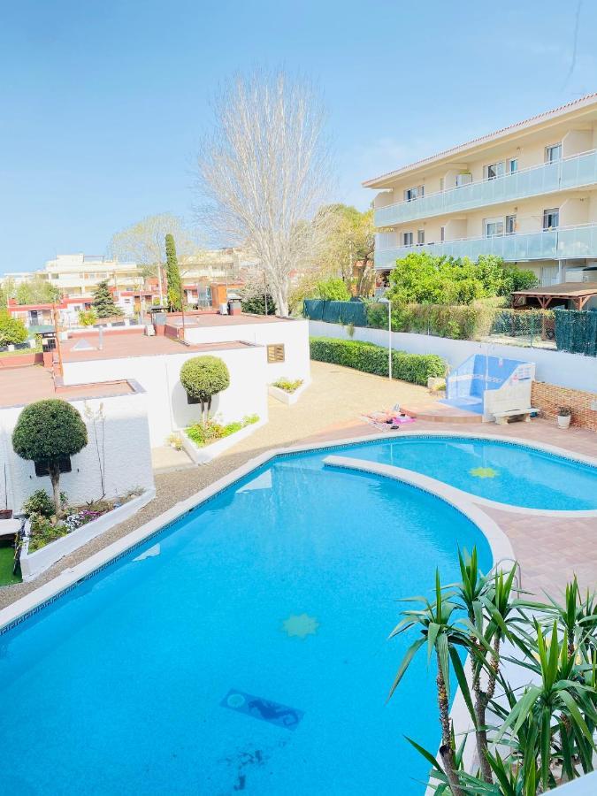 Bbq - Pool - Costa