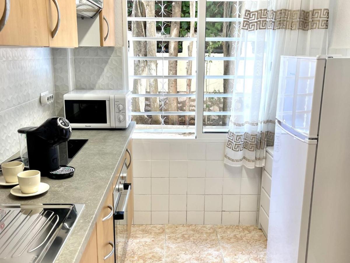 Apartbeach Vangohg Climatizado Y Vistas Piscina