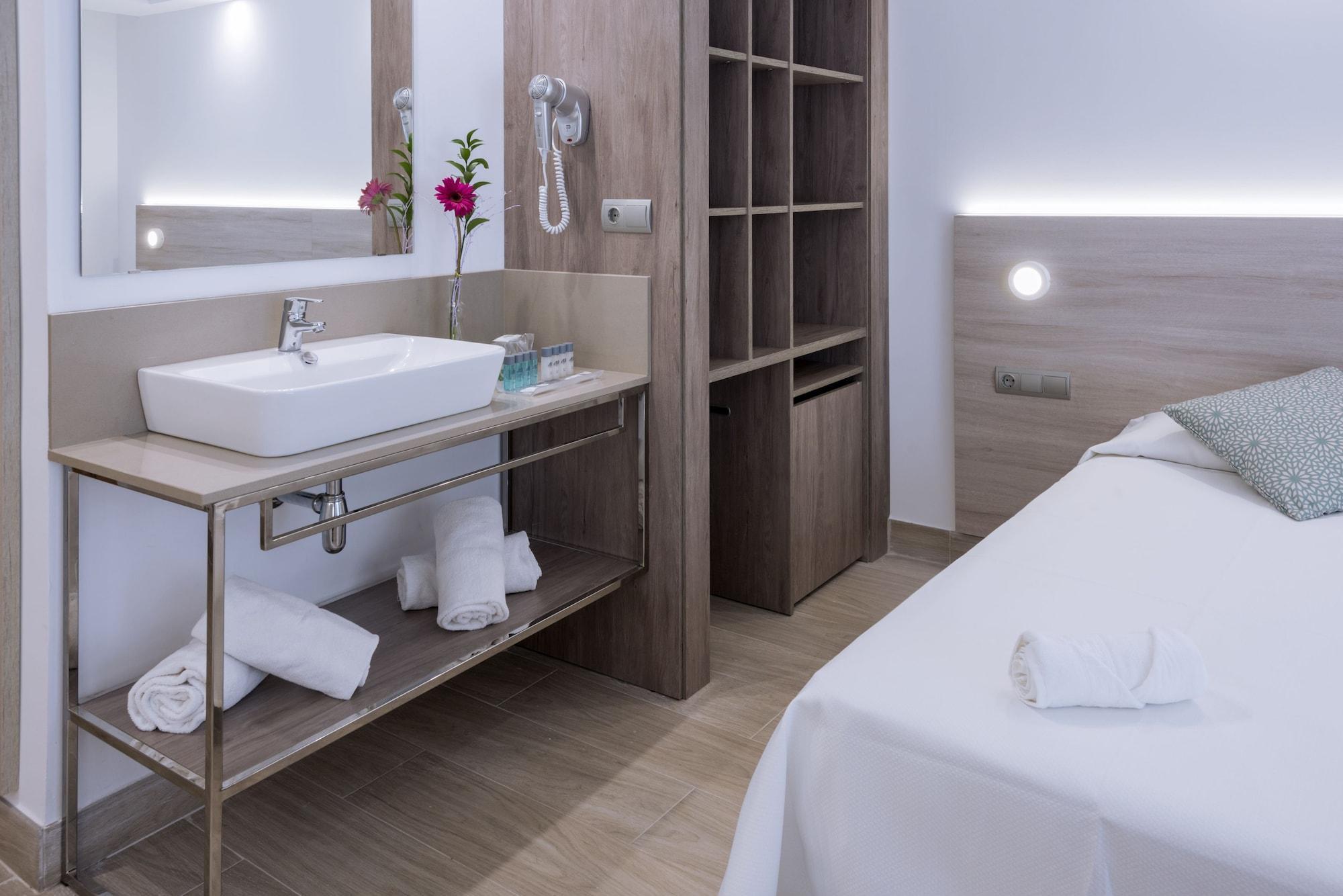 4r Park Ii Hotel