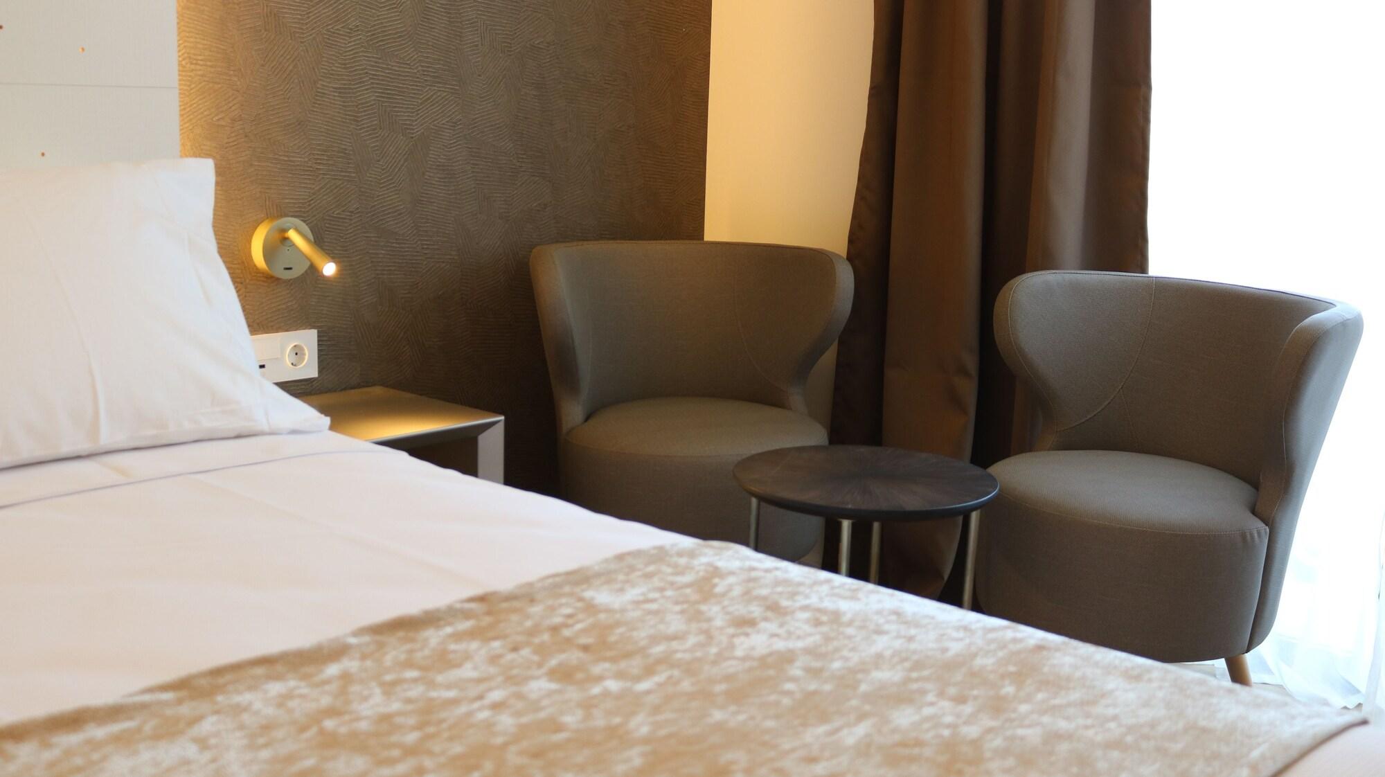 Golden Costa - Adults Only 4* Sup