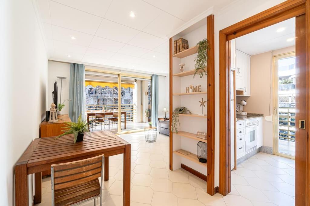 50mbeach-2room-pool-wifi-bigterrace-portavntura-aa10 Appartement