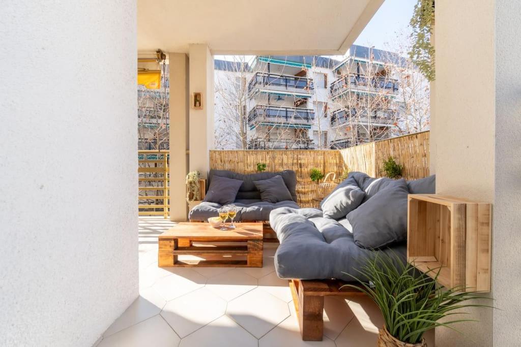 50mbeach-2room-pool-wifi-bigterrace-portavntura-aa10 Appartement