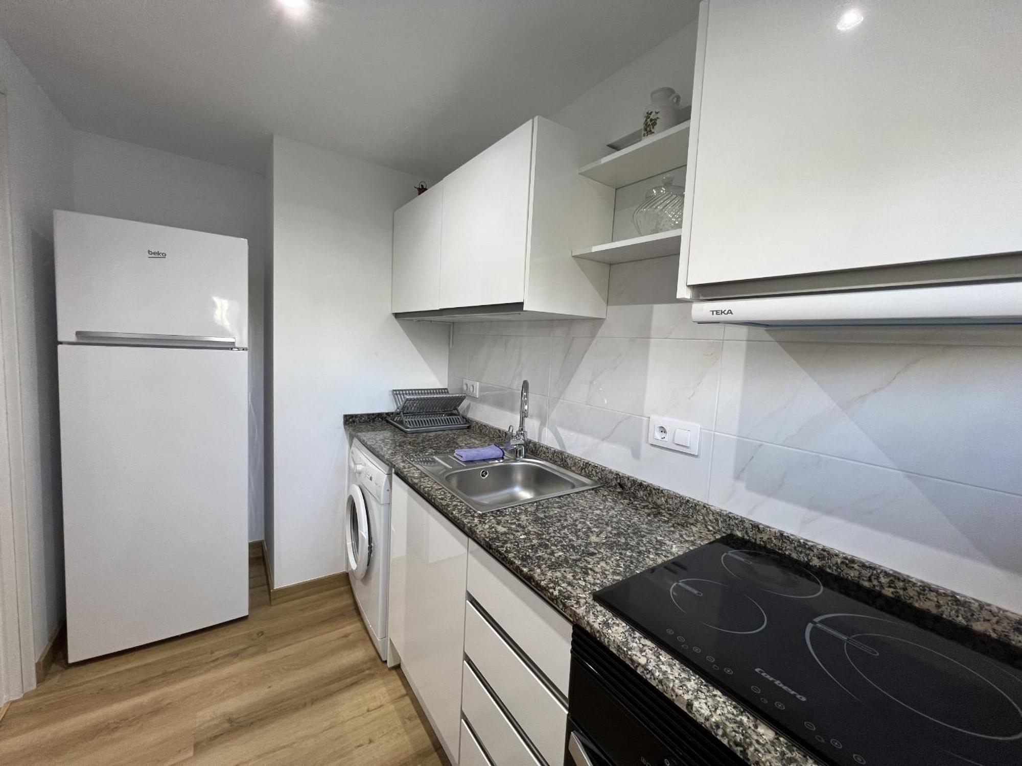Adriatico Hospitalet Apartment *