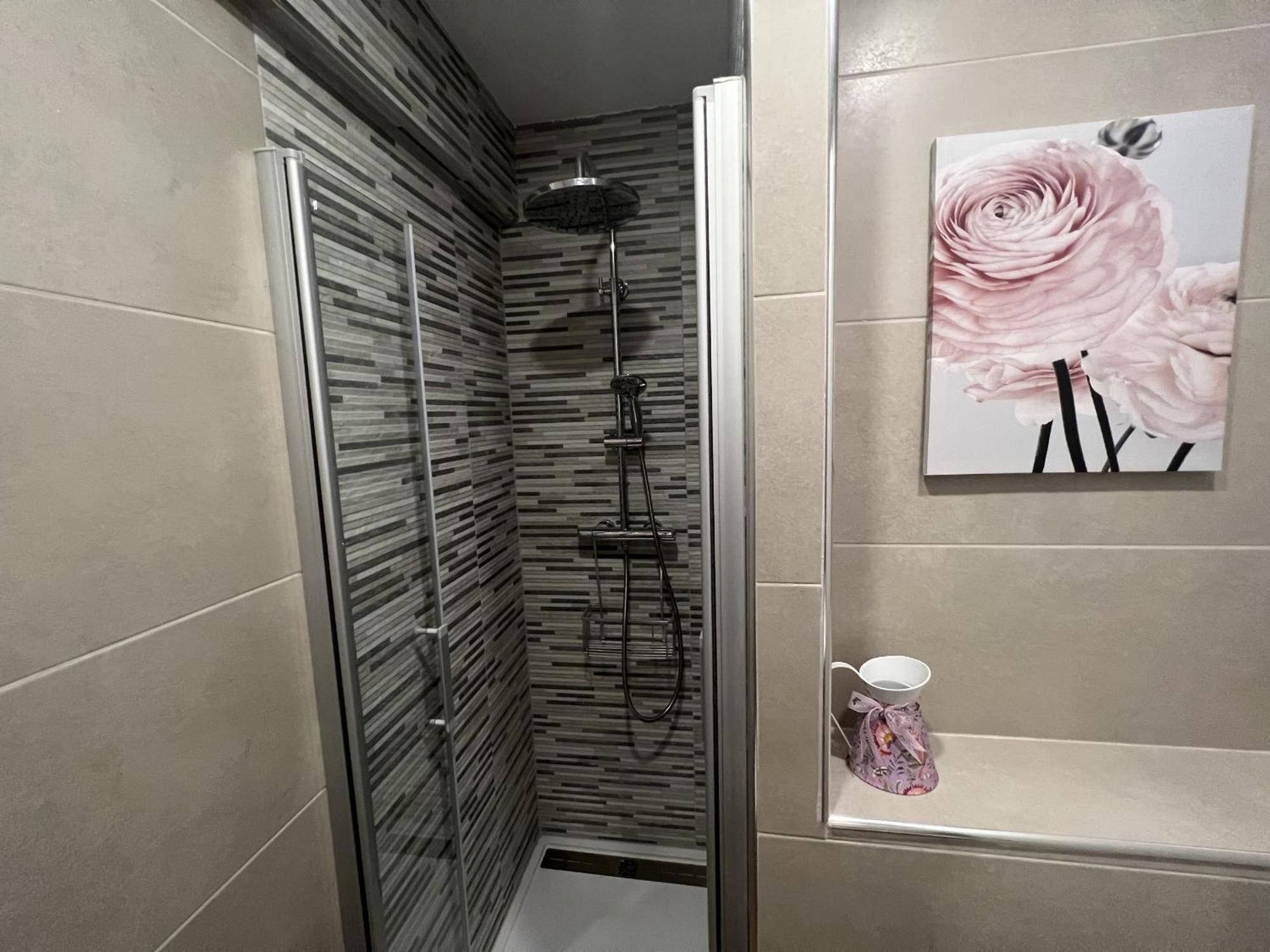Adriatico Hospitalet Apartment *