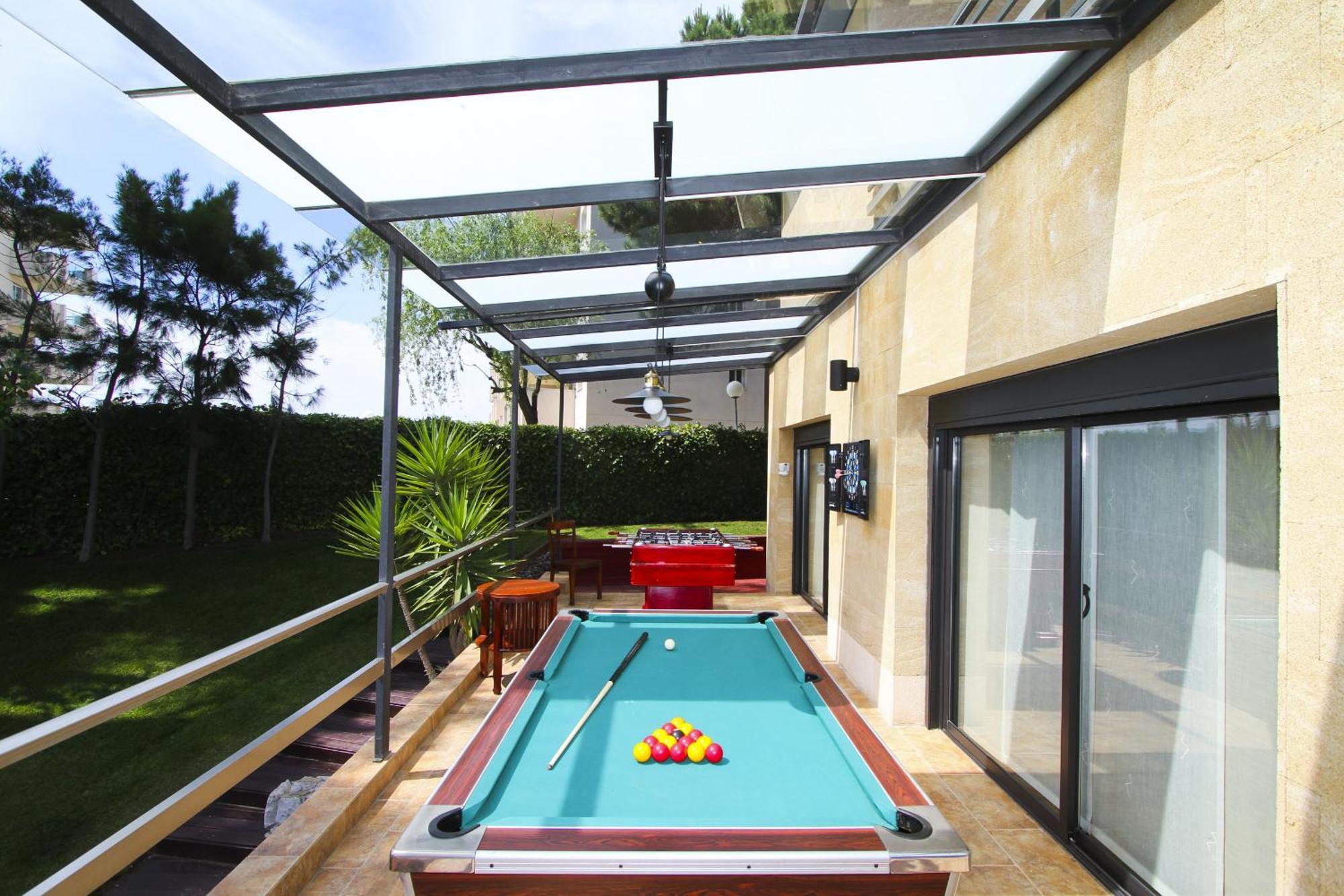 New Play Villa