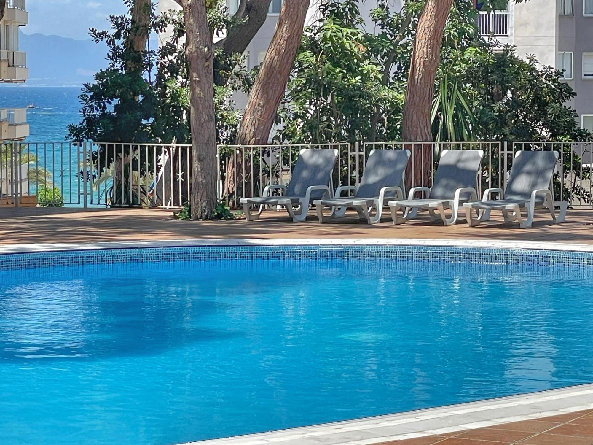 Rentalmar Blue & Pool