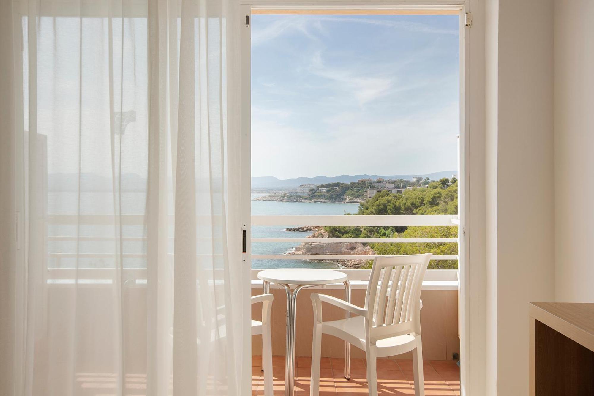 Hotel Cala Font 4*
