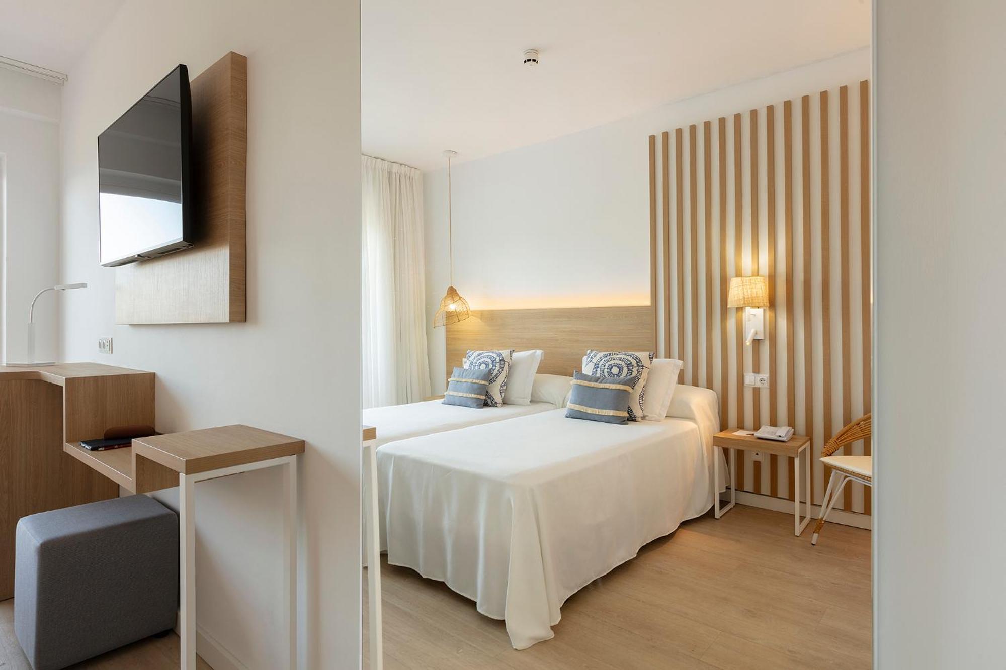 Hotel Cala Font